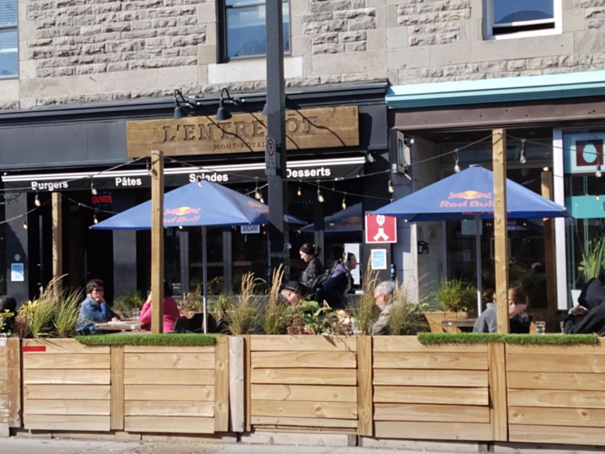 Hellostel Montreal Luaran gambar