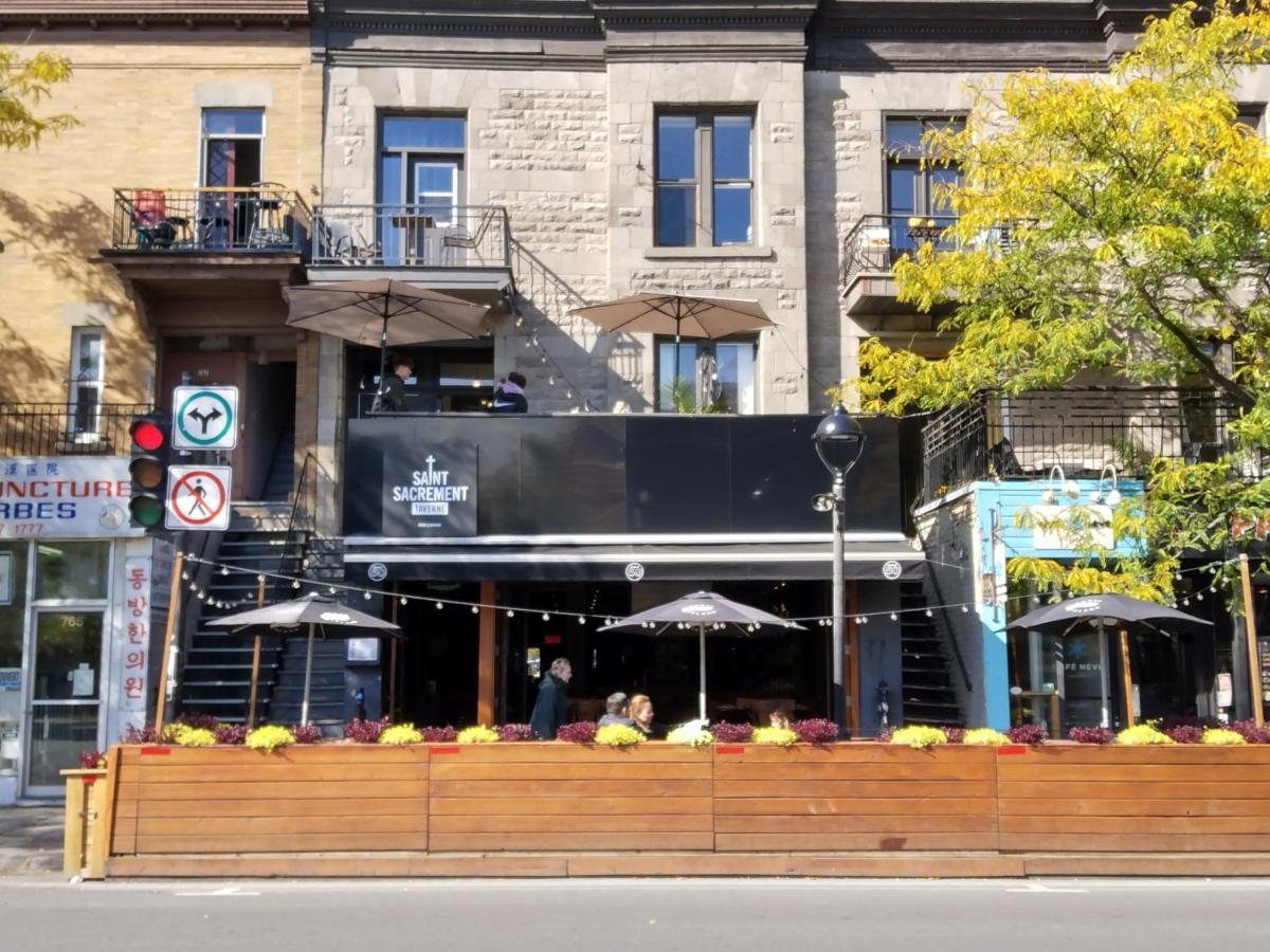 Hellostel Montreal Luaran gambar