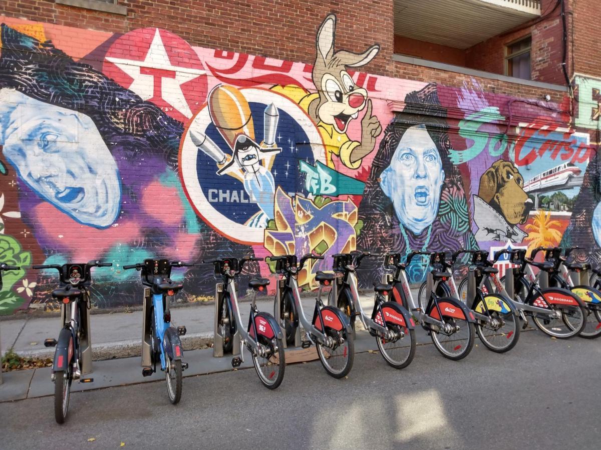 Hellostel Montreal Luaran gambar