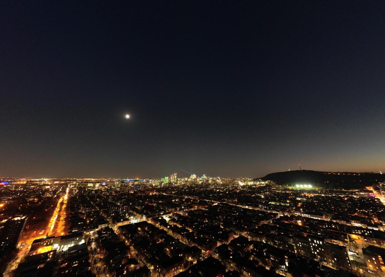 Hellostel Montreal Luaran gambar